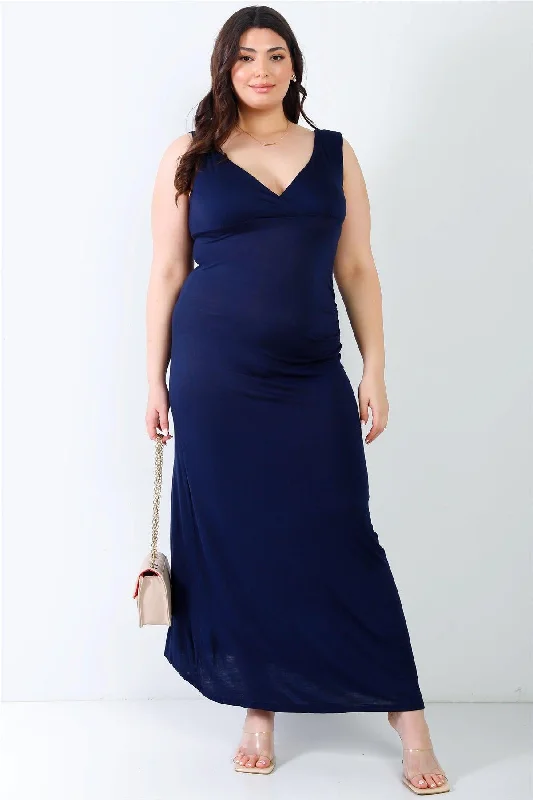 Junior Plus Dark Navy V-Neck Sleeveless Maxi Dress /2-2-2